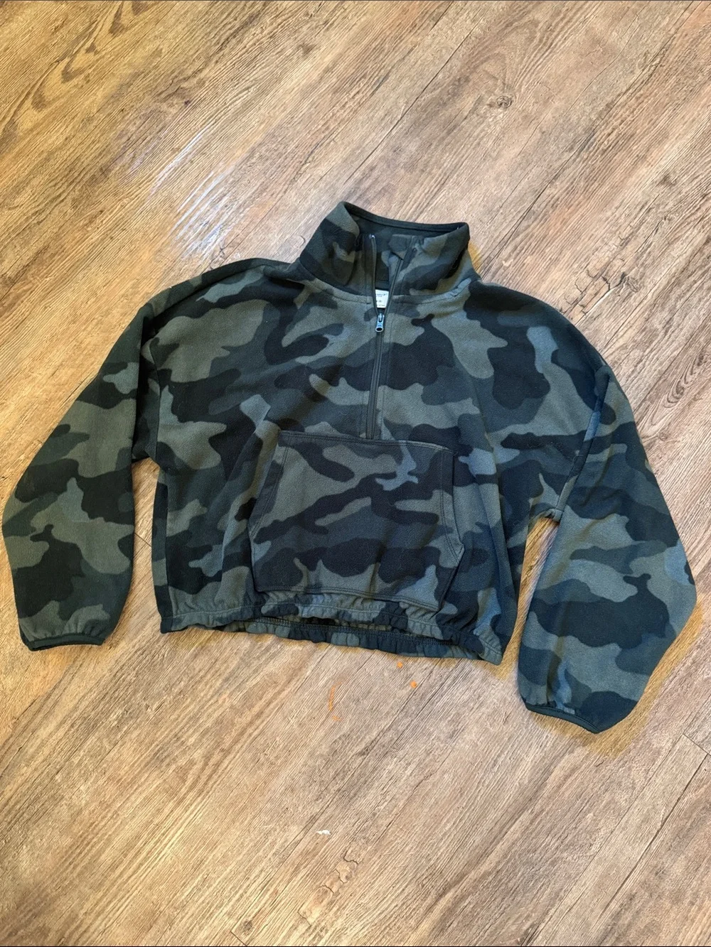 Old Navy Kids Olive & Black Camo Half-Zip Puffer Pullover